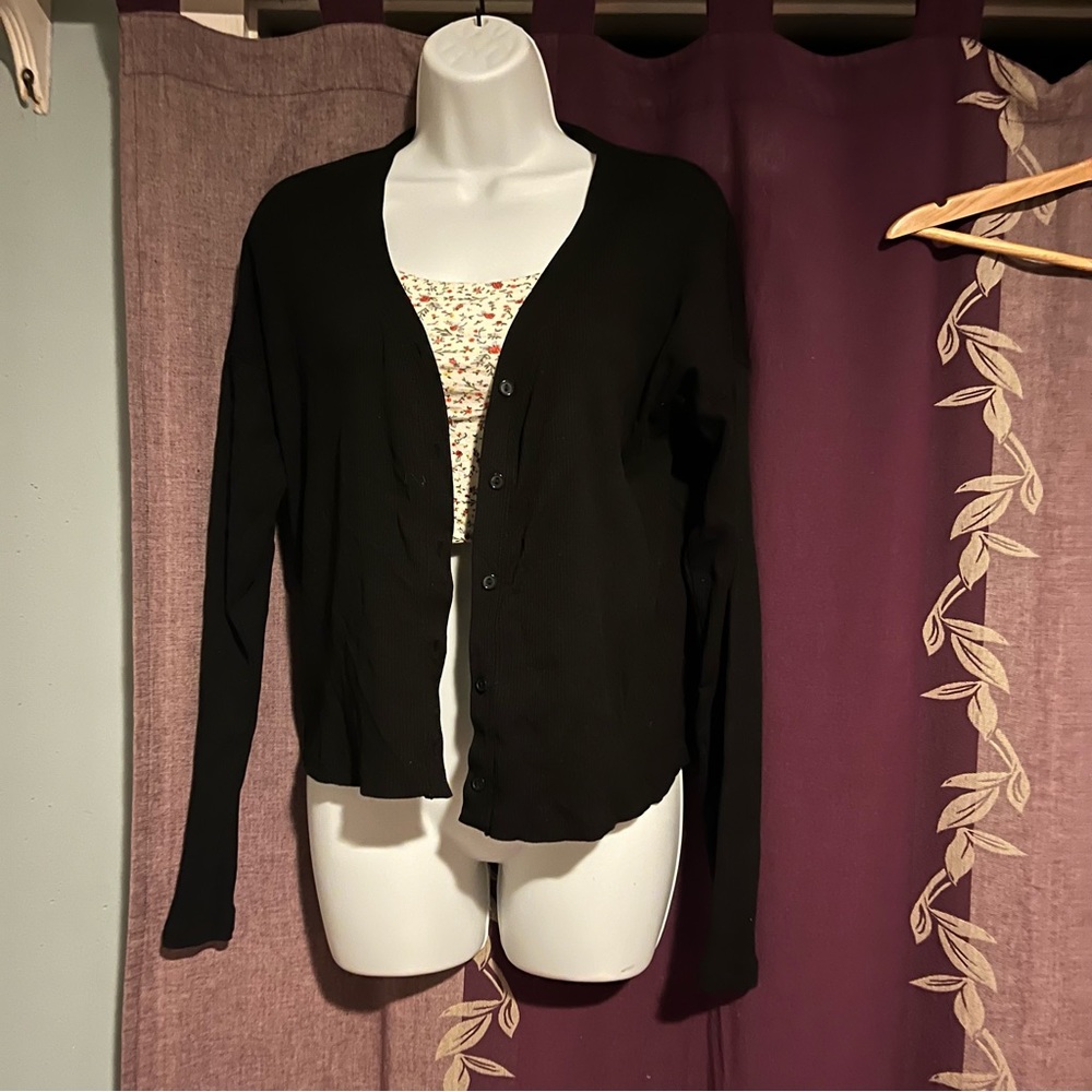 Bobi: Black Ribbed Cardigan - Picture 2 of 3